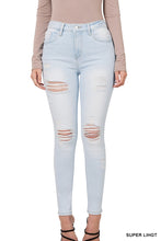 Load image into Gallery viewer, Light Wash Skinny Denim
